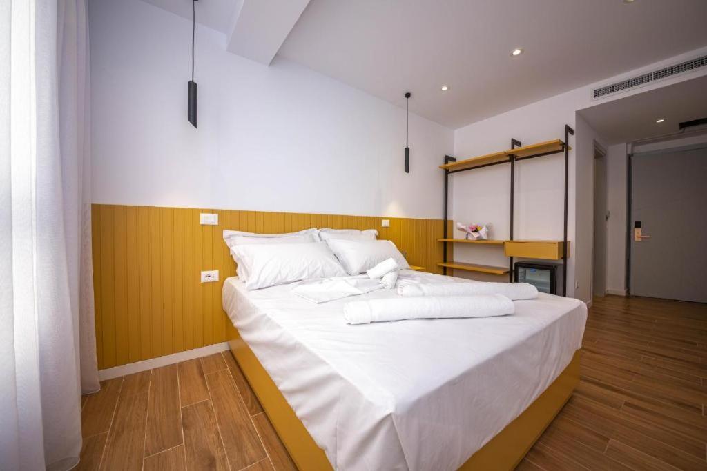 Hesperus Hotel 奥里库姆 外观 照片